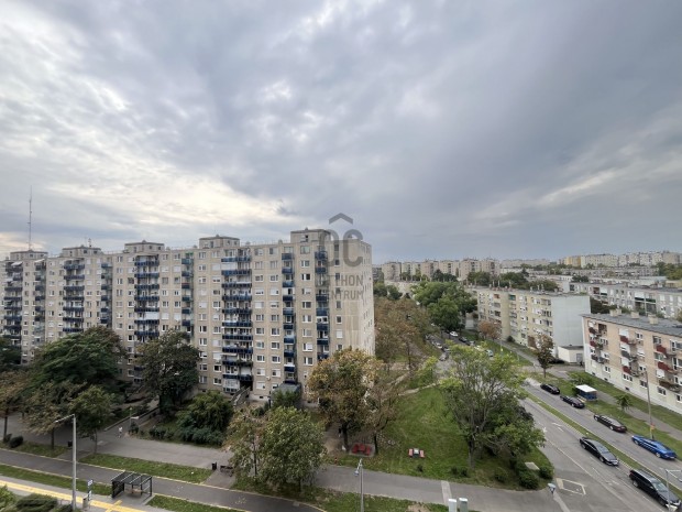 Erk�lyes lak�s a Bethlen utc�n  v�rosi panor�m�val