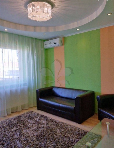 Erk�lyes lak�s kiad� a Malompark k�zel�ben (Egyetem sug�r�t)