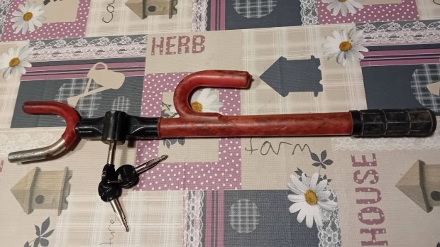 Ers kormnyzr elad 3 db eredeti gyri kulcsval, hibtlan