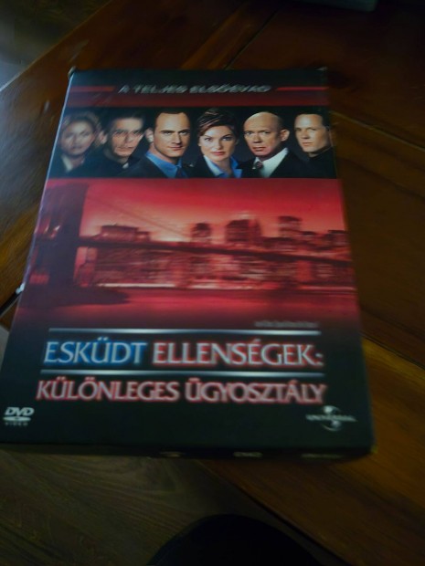 Eskdt ellensgek : Klnleges gyosztly - A teljes els vad DVD