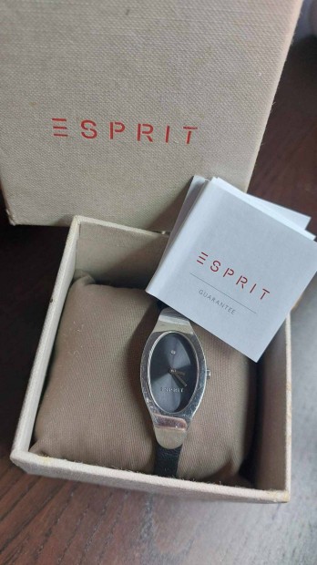 Esprit ni karra