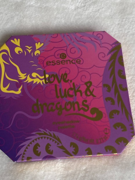 Essence love, luck&dragons eyeshadow palette