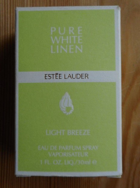 Este Lauder Pure White Linen Light Breeze ni parfm
