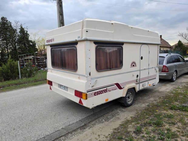 Esterel 380 friss m�szakis, el�s�tras, �sszecsukhat� lak�kocsi