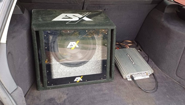 Esx 300W-os 30cm-es autós subláda Audiobank 500W-os erősítővel