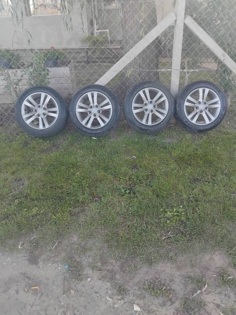 Et 35 ös ,16 os alufelni