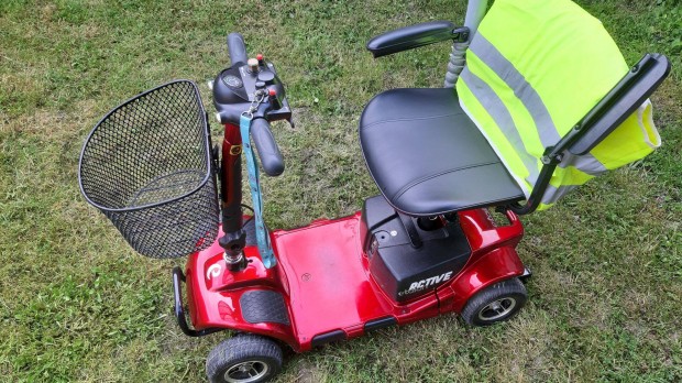 Etalon elektromos moped