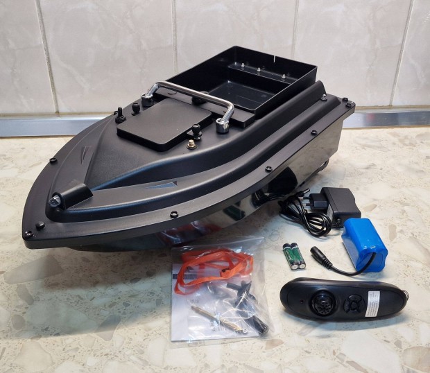 Etetőhajó D16 dupla akkuval 2 motoros egykezes távirányító 1,5kg csal