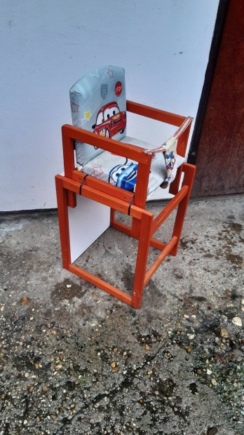Etetőszék gyereknek eladó.