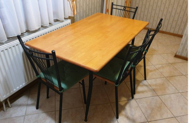 Étkezőasztal 6 székkel