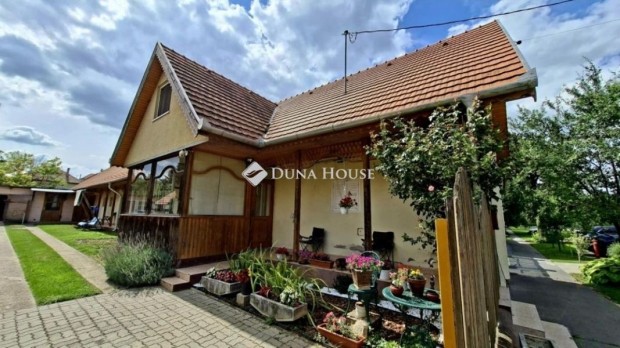 Etyeki 149 nm-es h�z elad�