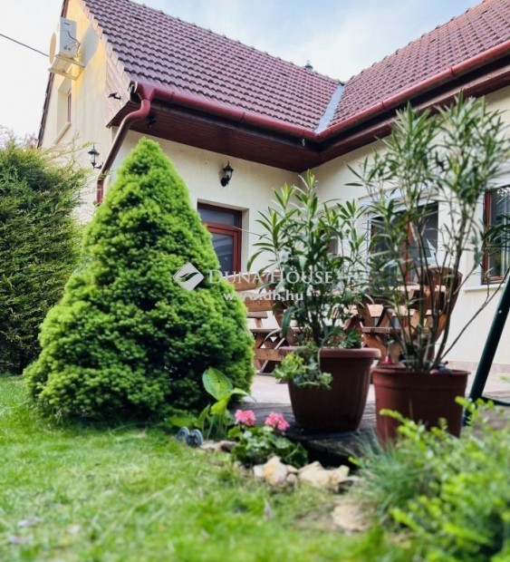 Etyeki elad 148 nm-es hz