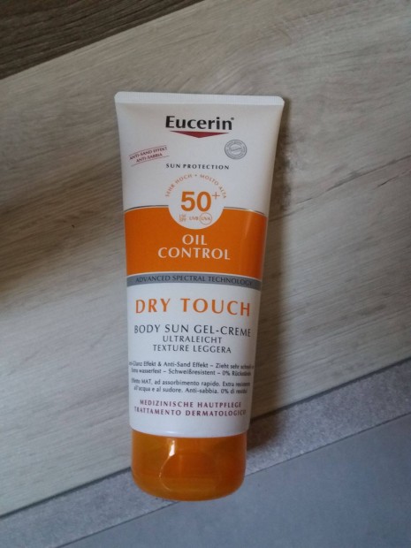 Eucerin Sun Oil Control Dry Touch Napoz krm testre SPF50+ 200ml