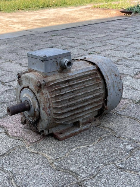 Evig villanymotor, 1,1 KW, 720 fordulat