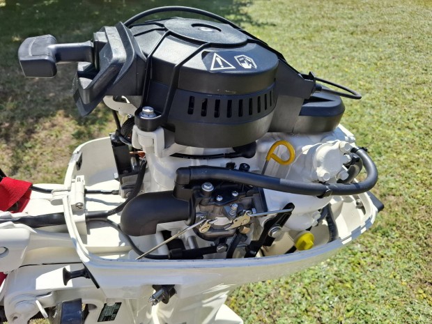 Evinrude 9.9Le Csónakmotor Hajómotor 4 ütemű Újszerű