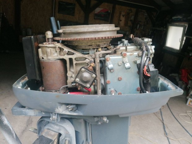 Evinrude Johnson 25 Csónakmotor Alkatrésznek