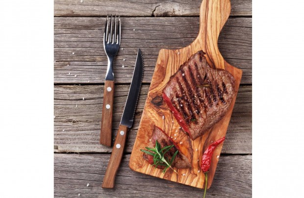 Evőeszköz készlet fa nyelű 4db-os villa + 4db-os kés BBQ grill