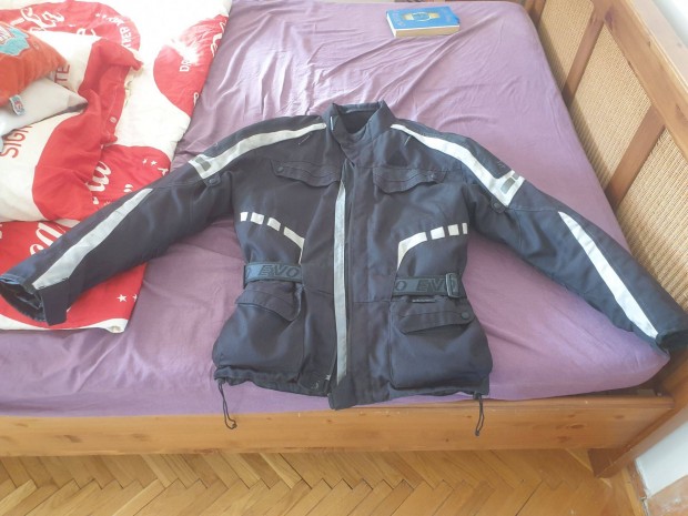 Evolution Evo motoros ruha protektorokkal, nadrg , kabt