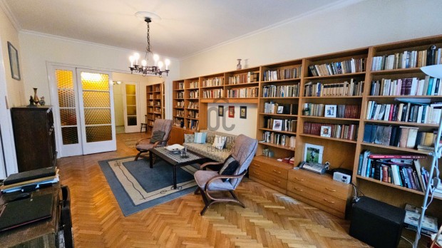 Exkluz�v belv�rosi irodahelyis�g  vagy otthon hossz� t�vra kiad�  V�c