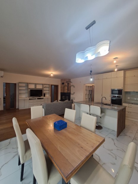 Exkluz�v otthon saj�t wellness-r�szleggel a J�zsa-liget lak�park elit