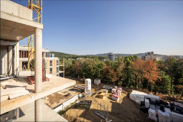 Exkluz�v �j�p�t�s� lak�sok Buda z�ld�vezet�ben