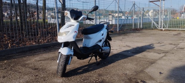 Explorer Cracker 50 elad� 