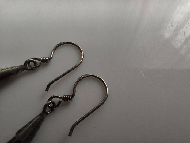 Ez�st f�lbeval� hematittal