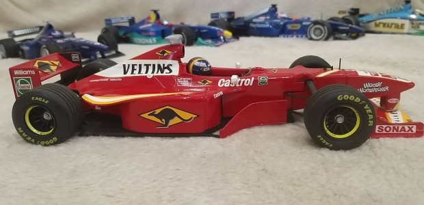 F1 1:18 Modellek