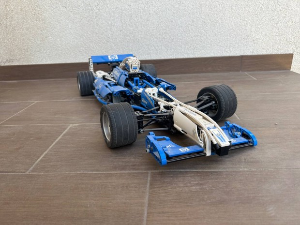F1 Williams BMW 2002-es lego modell
