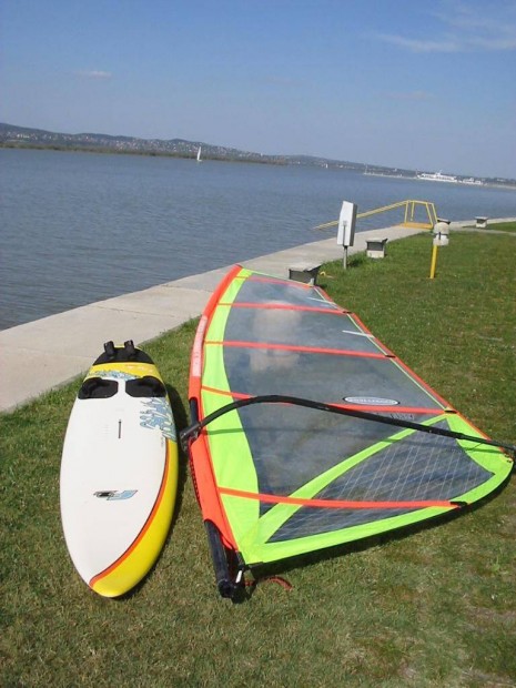 F2 Ride 284 130 literes surf szrf windsurf vitorlval, kompletten