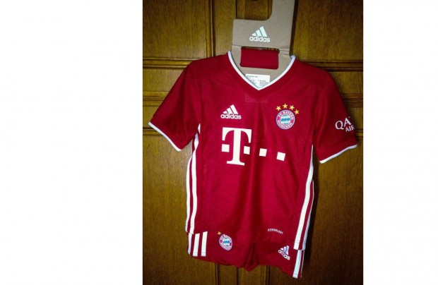 FC Bayern Mnchen eredeti adidas gyerek mez szett (104)