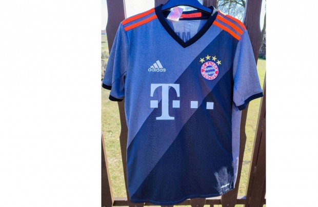 FC Bayern Mnchen eredeti adidas szrke gyerek mez (L, 164)