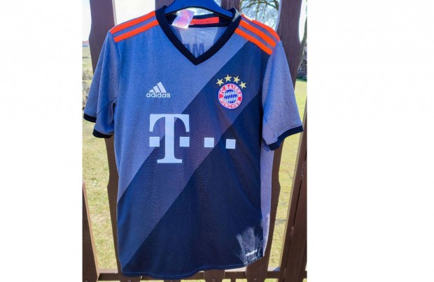 FC Bayern München szürke eredeti adidas gyerek mez (L, 164)