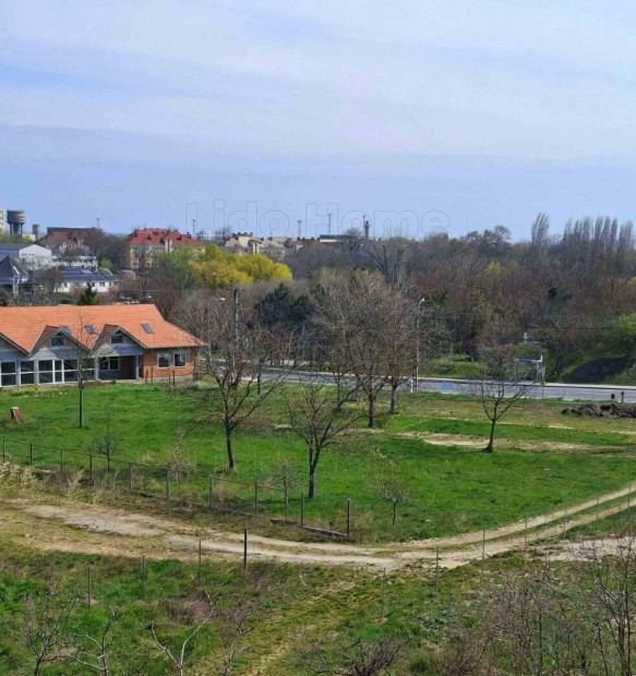 FEJLESZT�SI TELEK ELAD� P�TF�RD�N! Ritka lehet�s�g!