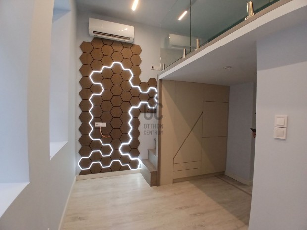 FEL�J�TOTT GAL�RI�S GARZON A KLAUZ�L T�RN�L