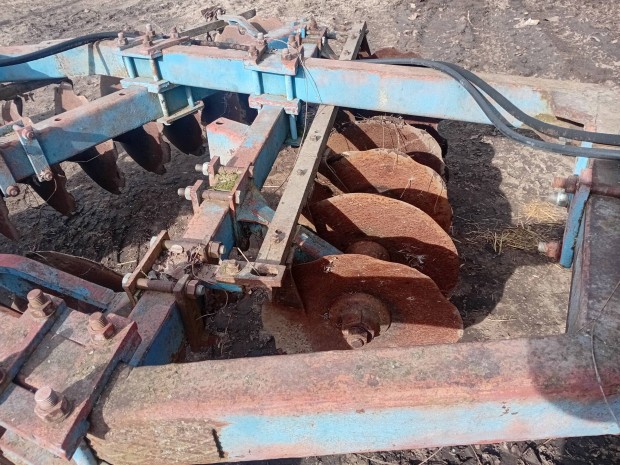 FFT 3 m�teres t�rcsa elad� 