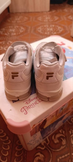 FILA cip, Graceland alkalmi 