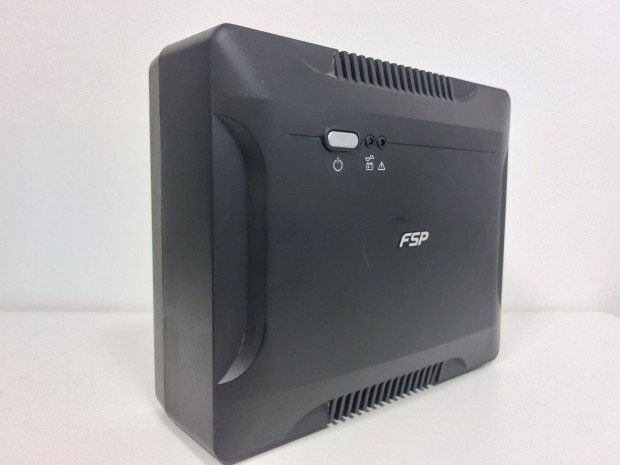 FSP Nano 600 Off-line UPS sznetmentes tpegysg