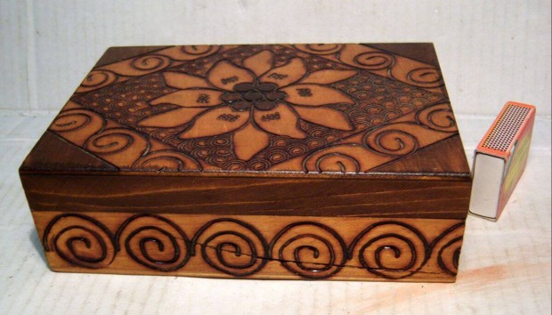 Fa Dszdoboz 18x13x5cm (kb.1980)