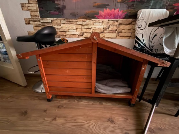 Fa Kutyah�z kihaszn�latlans�g miatt elad�