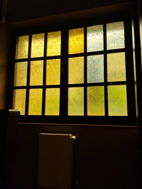 Fa ablak 2 szrny, srga cserlhet dekor veggel