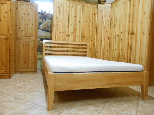 Fa franciagy 120x200