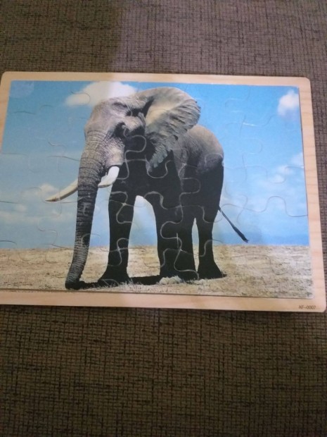 Fa kirakó puzzle elefánt 25 darabos