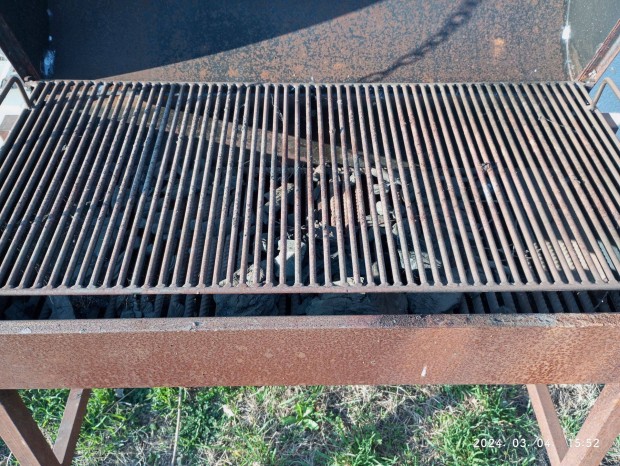 Fa szenes Kerti grill