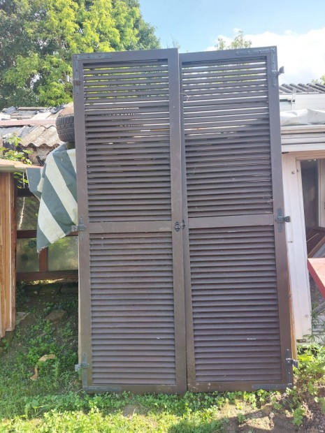 Fa zsalugáterszárnyak ajtóra 122 x 200 cm zárható kép szerinti állapot
