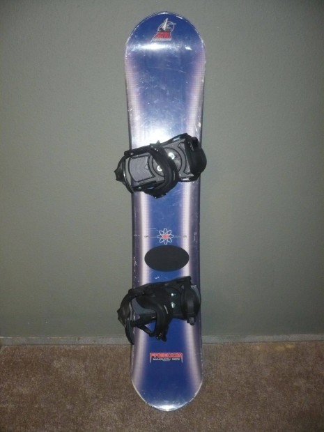 Factory Freedom 145 cm., freestyle snowboard, O2 ktssel