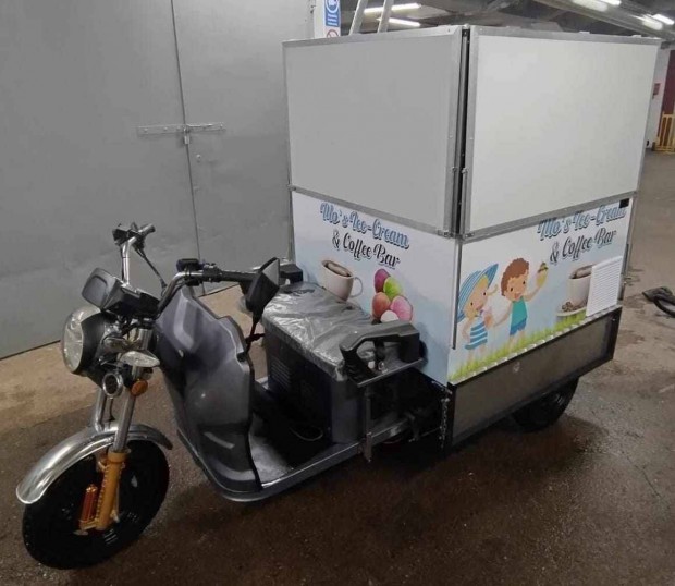 Fagylaltos kocsi / Fagyis tricikli / Fagyis kocsi