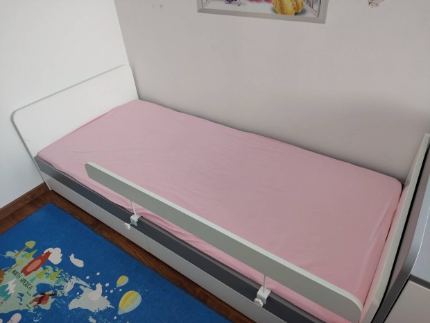 Faktum gyerekgy 180x80cm-es+ kkuszmatrac+ leessgtlval elad