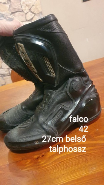 Falco motoros csizma 40