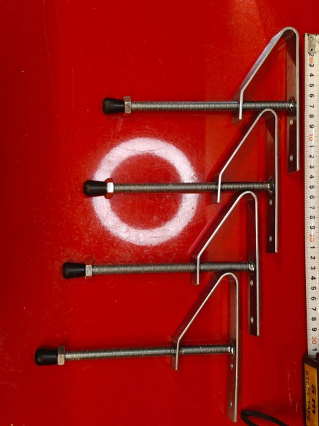 Fali ker�ktart� / felni tart� szett (4 db) �j, nem haszn�lt